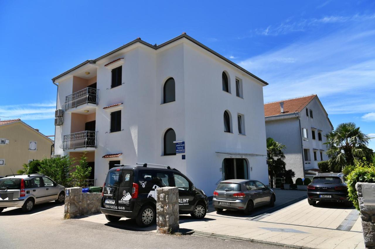מאלינסקה Apartmani Totic מראה חיצוני תמונה