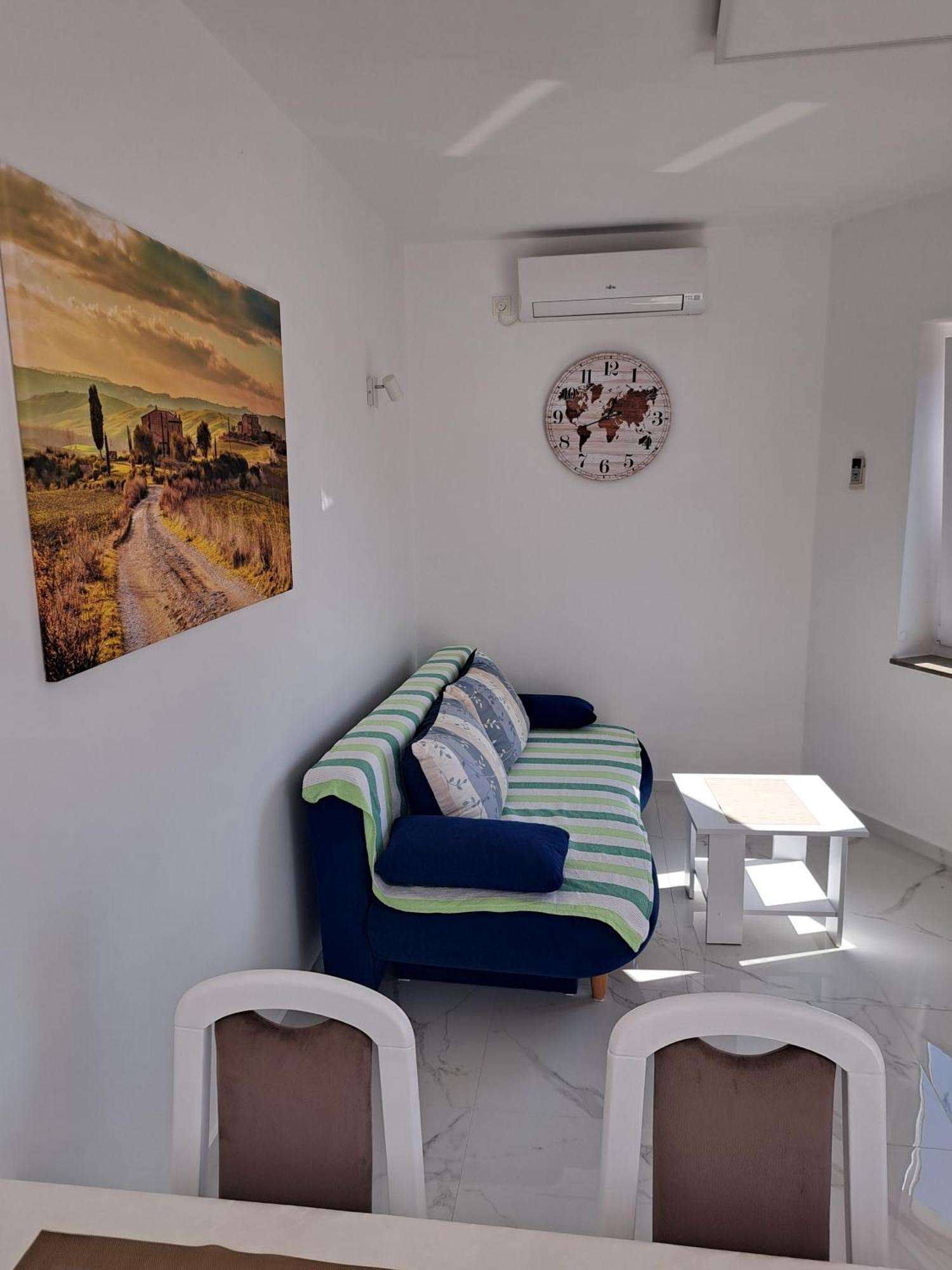 מאלינסקה Apartmani Totic מראה חיצוני תמונה