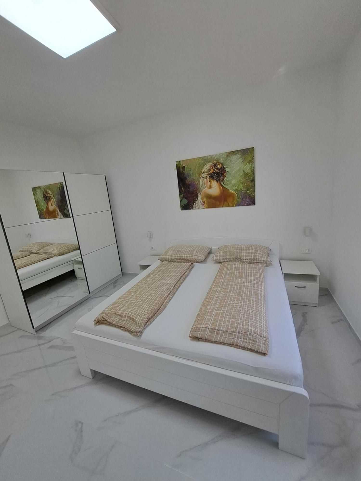 מאלינסקה Apartmani Totic מראה חיצוני תמונה
